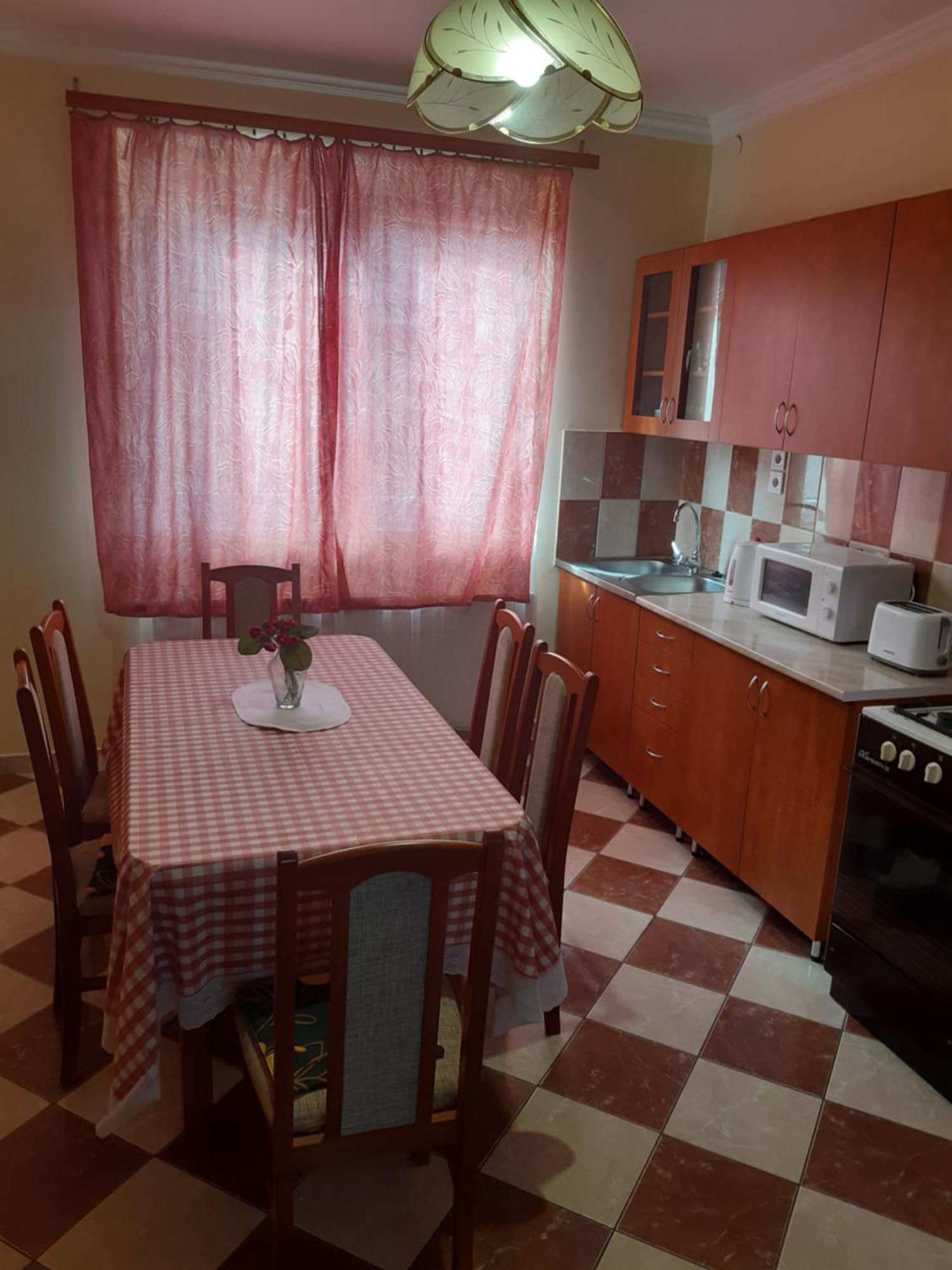 Sasfeszek Apartment Hajduszoboszlo Ngoại thất bức ảnh